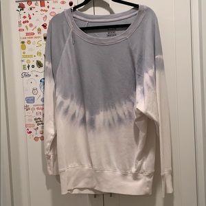 Over-sized Blue to white fade crewneck